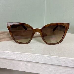 Chico's Tortoise Shell Sunglasses Shades Gradient Lenses Cat Eye